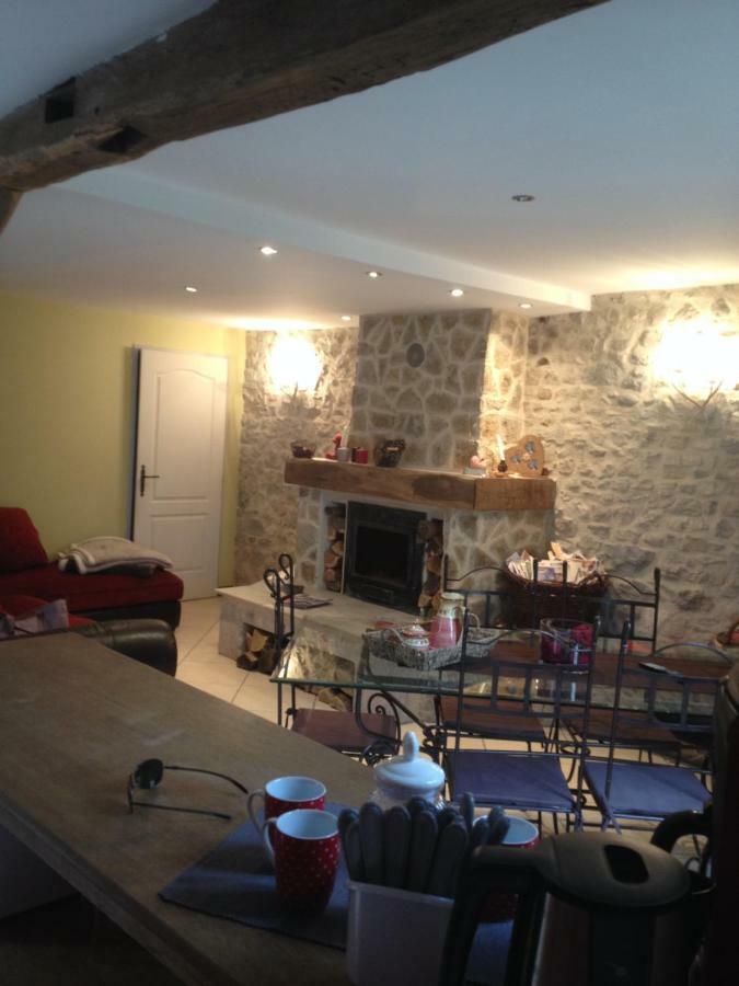 Chaleureux Appartement Nantua Exterior photo