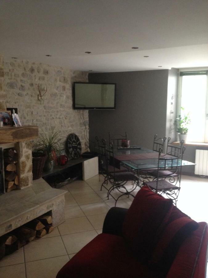 Chaleureux Appartement Nantua Exterior photo